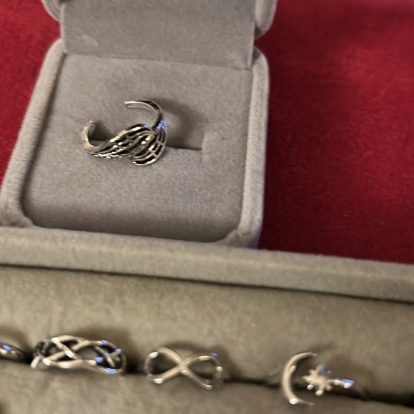 Toe Ring Leave Design Silver - Picture 5 of 6